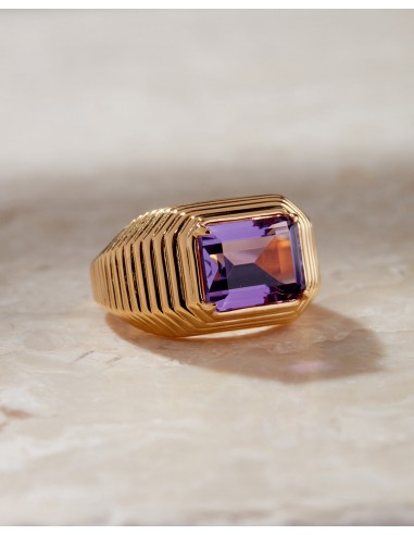 The Caroline Step-Cut Ring- Amethyst de technologie