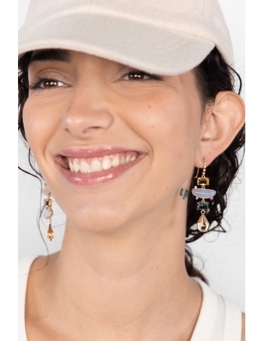 Amore Dangle Earrings with Stones and Yellow Crystals français